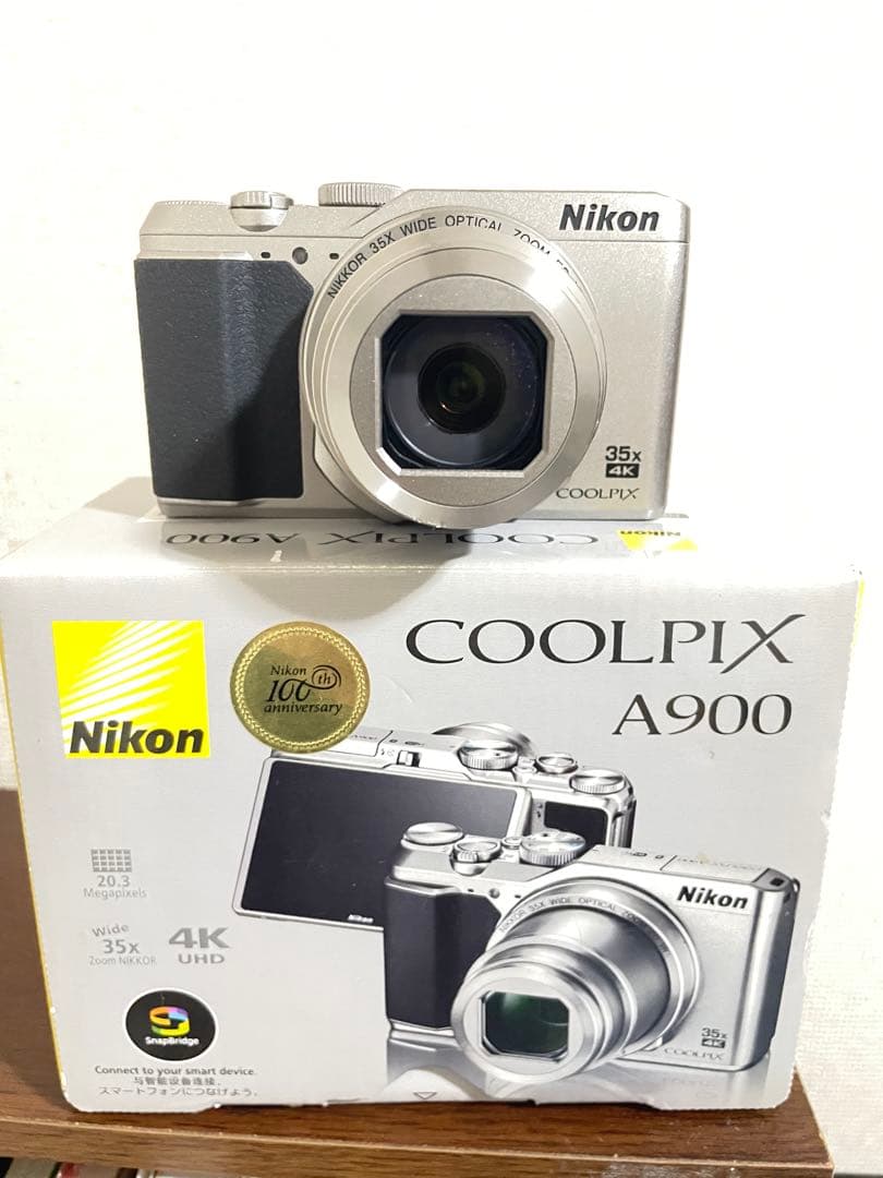 Nikon COOLPIX A900 シルバー　中古美品