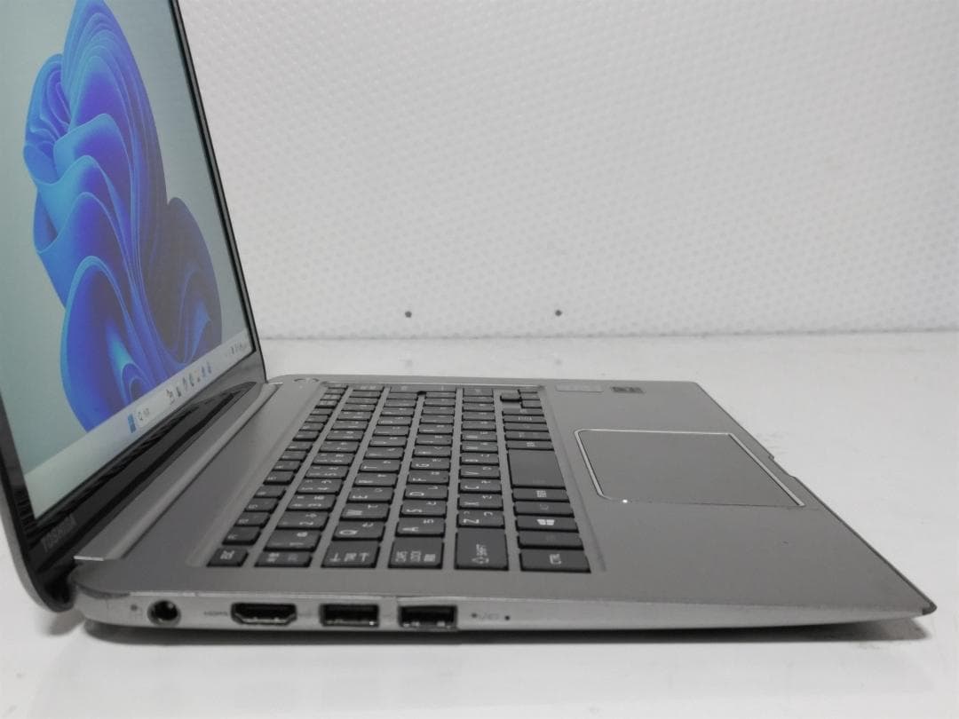 お買得 東芝 dynabook i7-5500 8GB SSD 256GB★F7