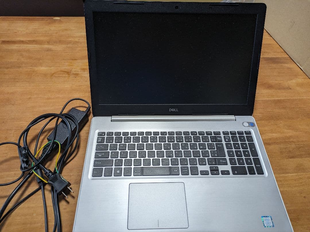 Dell Inspiron ノートパソコン ホワイト　ジャンク品