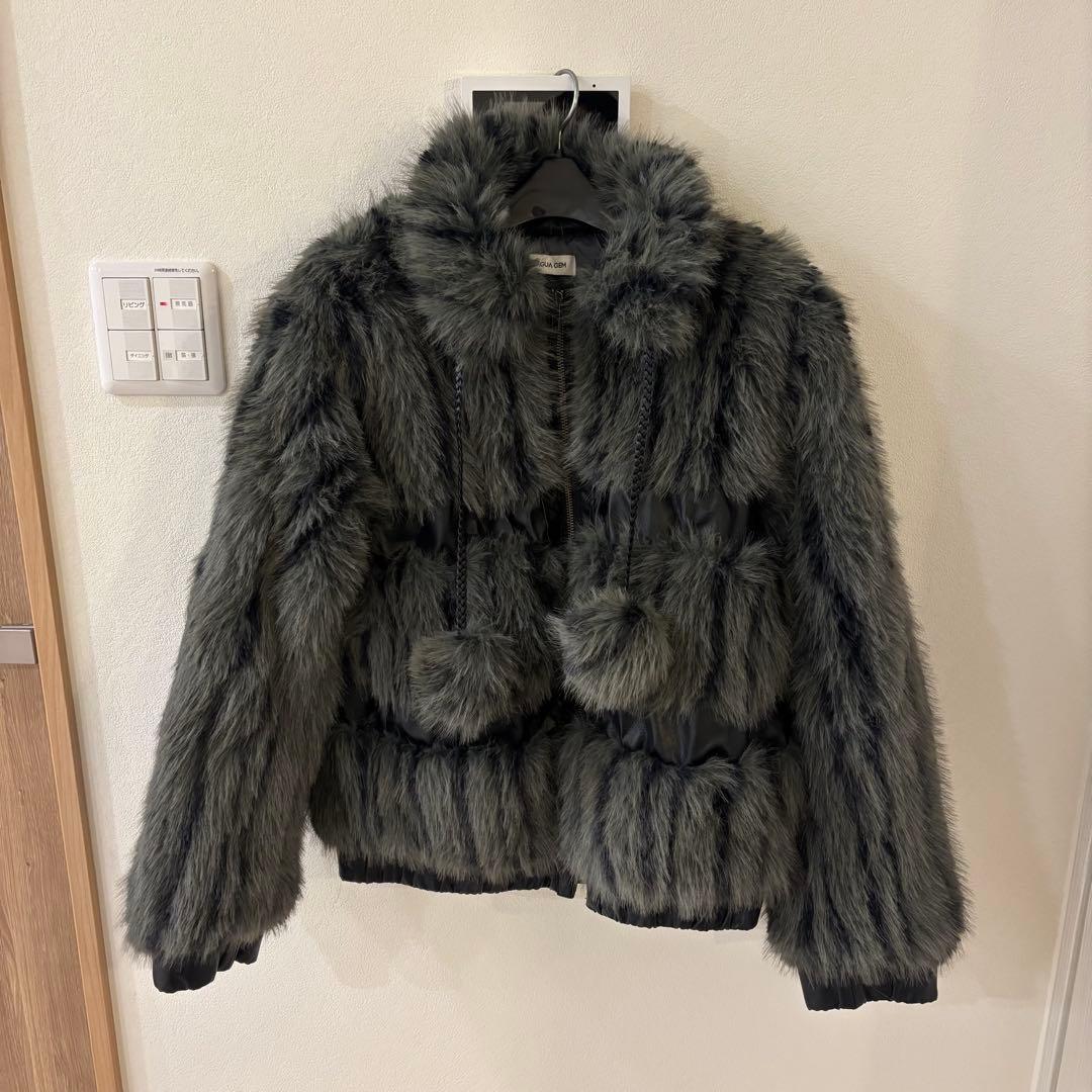 ラグアジェムPOMPOM FAUX ファージャケット