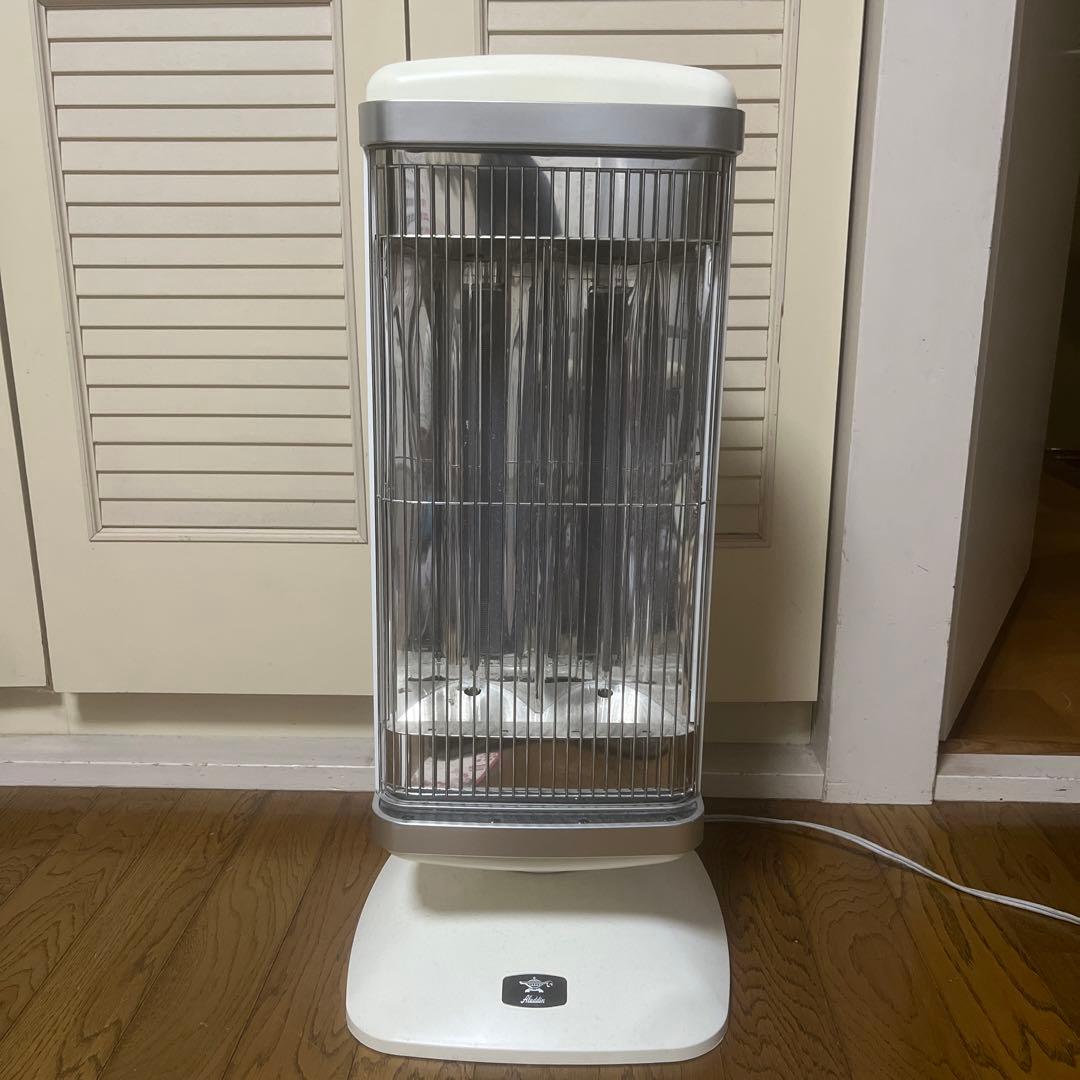 アラジン、タワー型ストーブ ホワイト