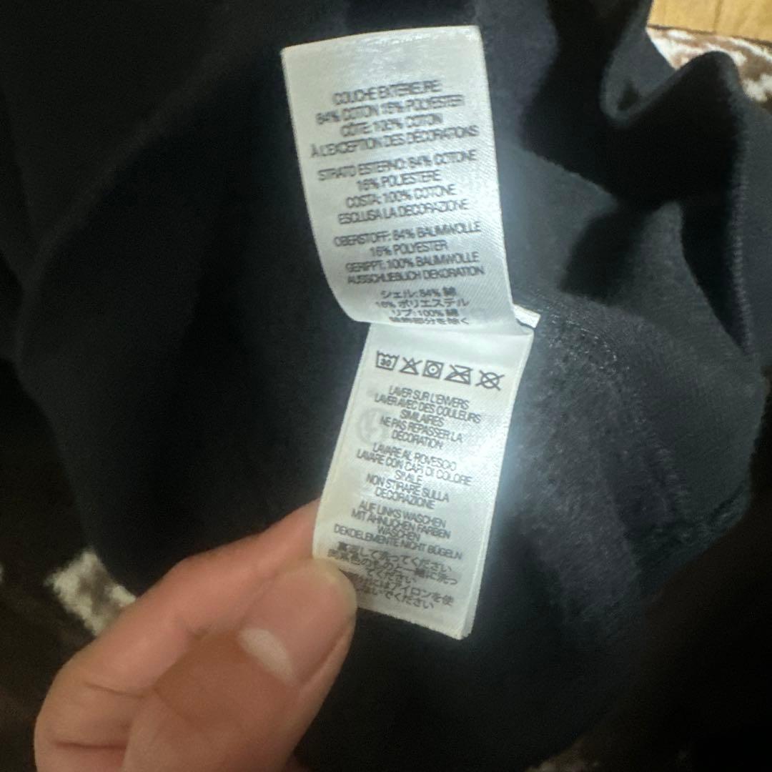 シュプリームパーカー