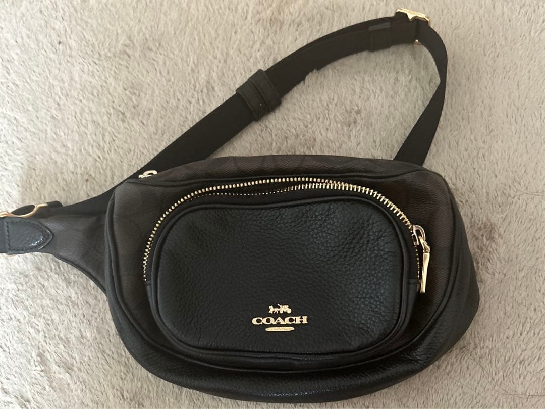 COACH コーチ ボディバッグ 美品