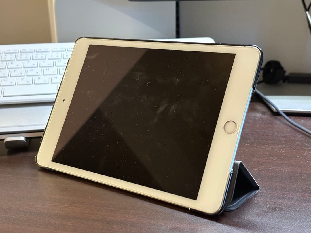 iPad mini 5 スタンド付きカバー SIMフリー 画面保護あり