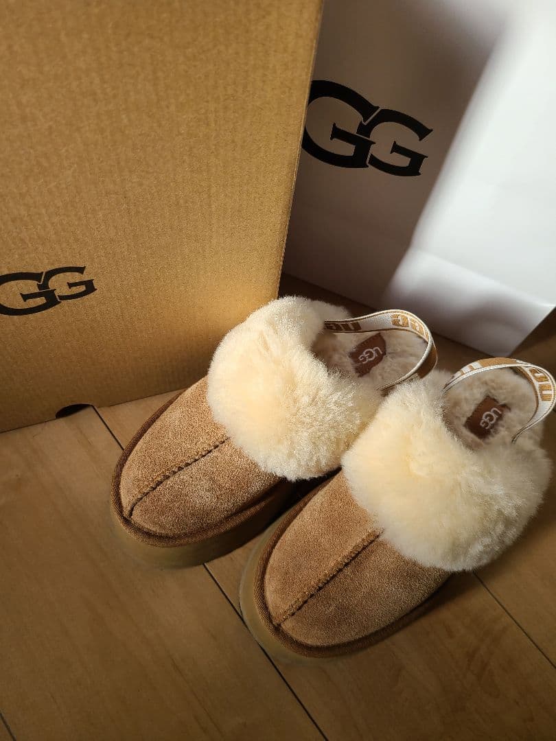 UGG ブラウン ファースリッポン