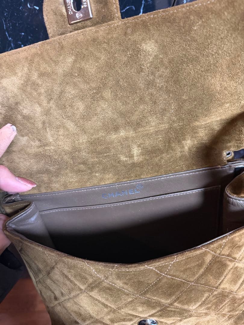 CHANEL ブラウン スエード ショルダーバッグ