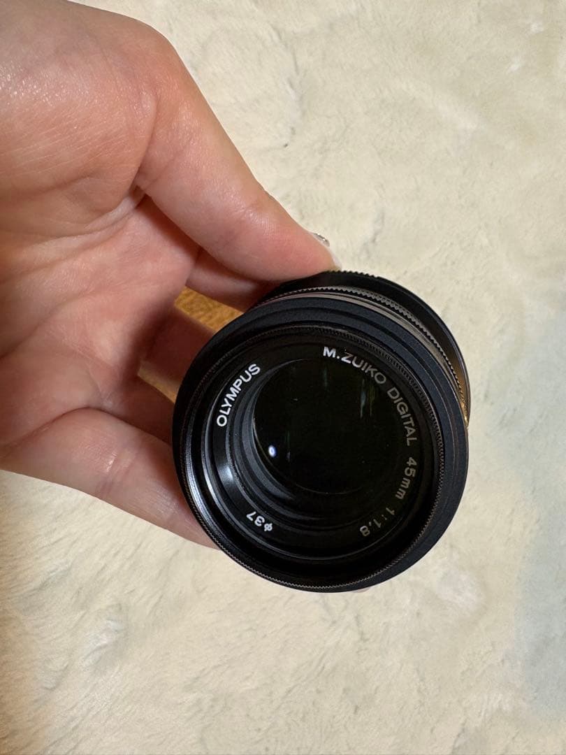 OLYMPUS PEN E-PL8 ＋ 単焦点レンズ