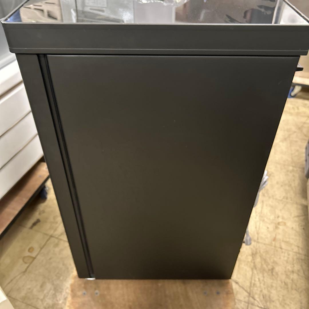 7165【鍵付き 美品】2023年製 フォルスタージャパン ワインセラー 36本