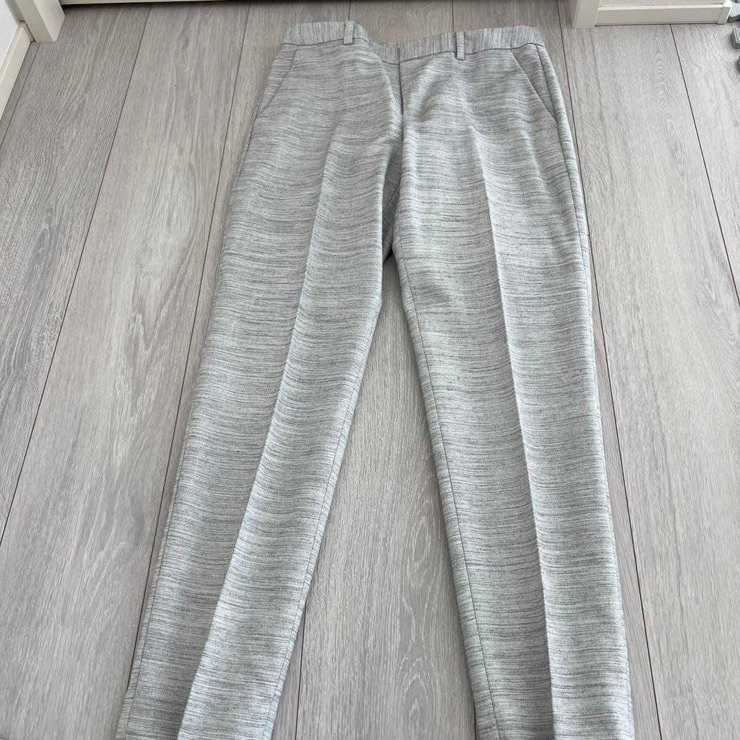 グリーンレーベルリラクシング　ライトグレー パンツスーツ 上下セット　38