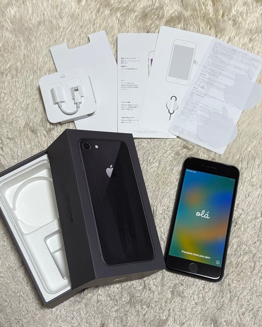 Apple iPhone 8 スペースグレイ　64GB