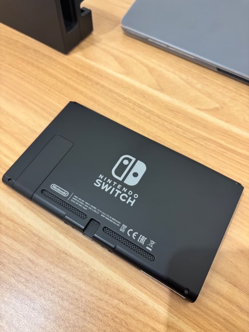 ⭐️プロコン・ソフト付き　Nintendo Switch 本体