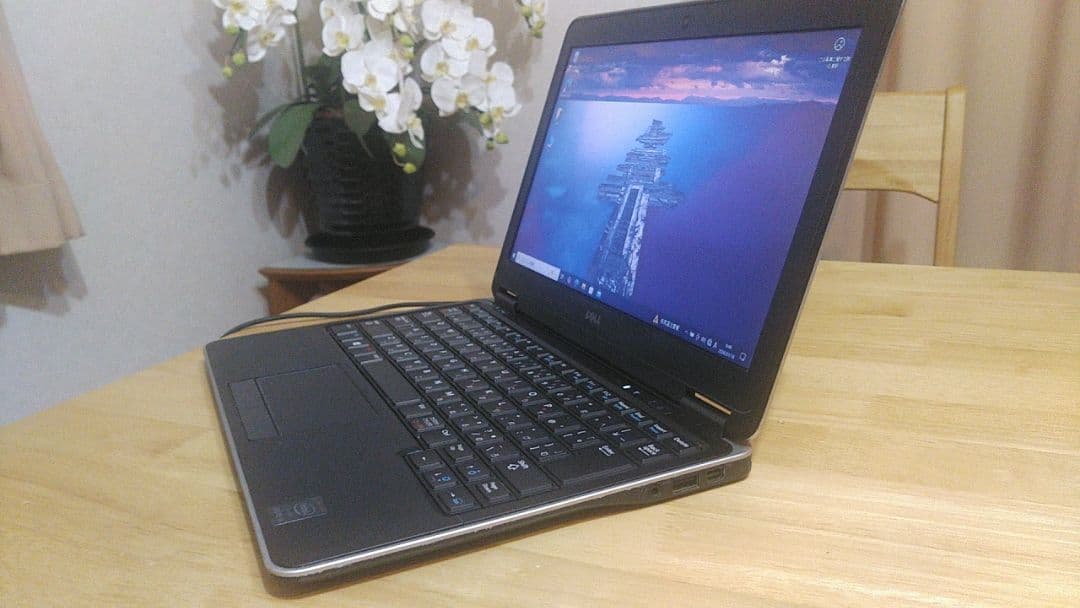 Windowsノート本体 DELL E7240 i5-4210U / 16GB / SSD256GB