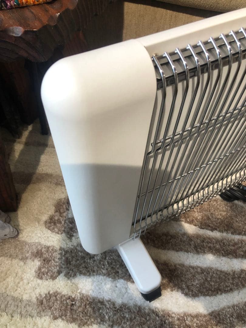 サンラメラ 遠赤外線セラミックパネルヒーター 600型　2022年製