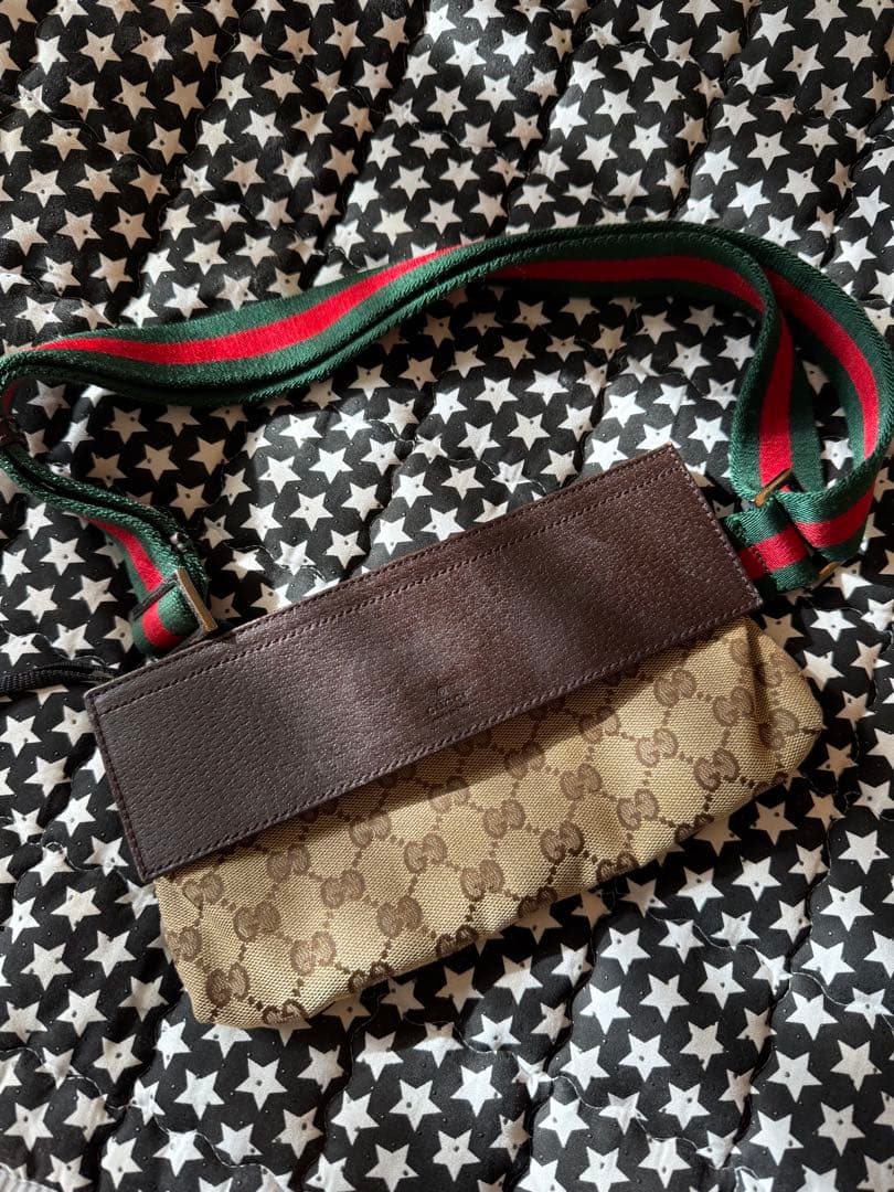 Gucci GGパターン ボディバッグ