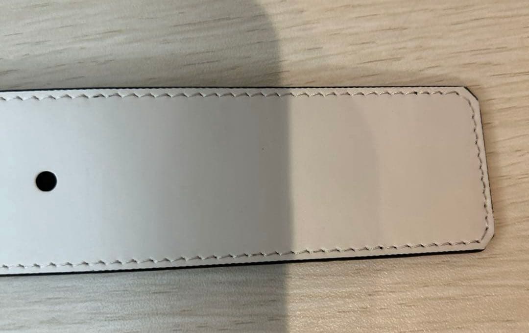 ルイヴィトン　新品ベルトLVバックル　リバーシブル　ホワイト　ブラック