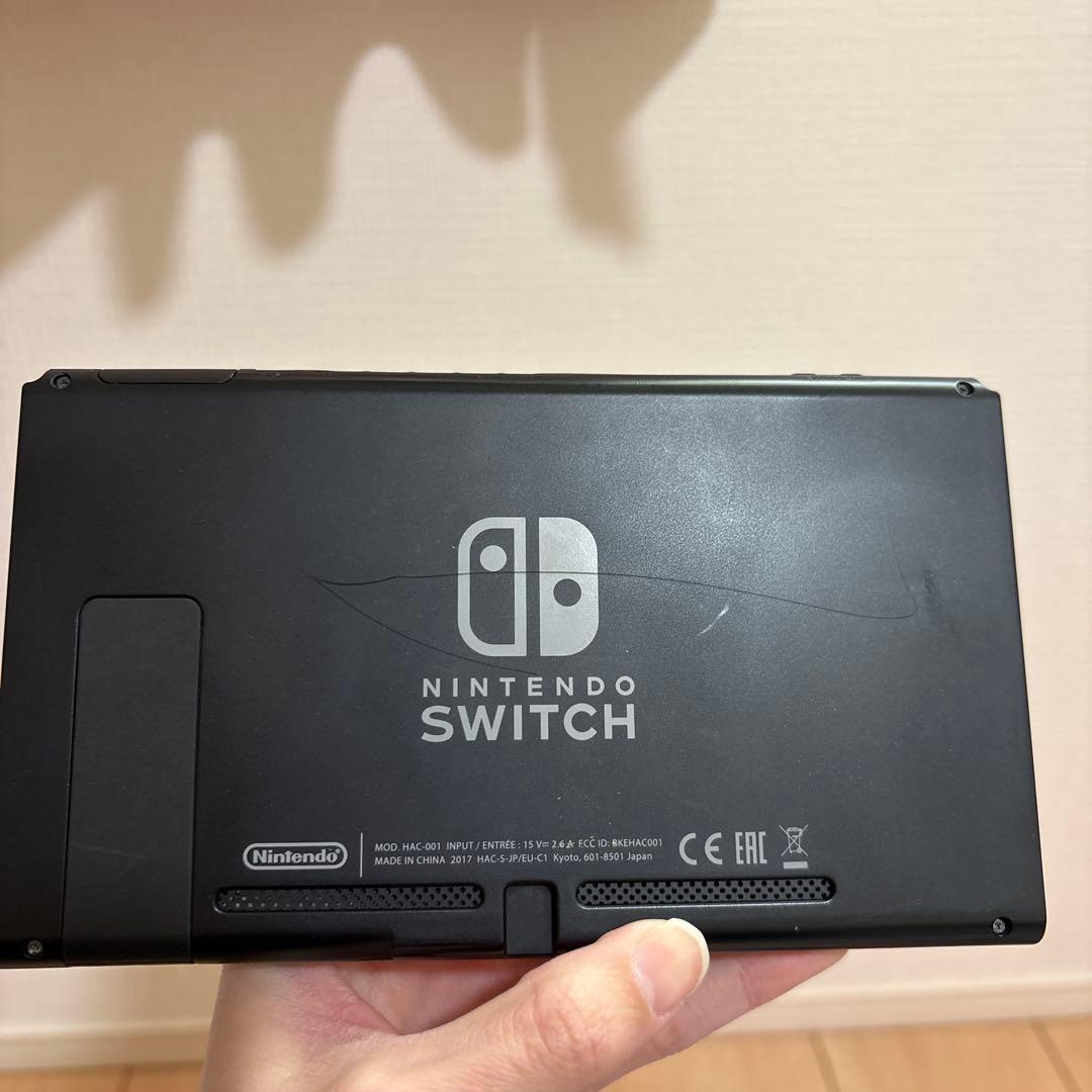 ま*様 任天堂Switch 本体＋純正Joy-Con +マリオカートソフト