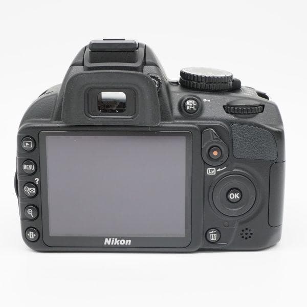 ショット数3,014！■ほぼ新品■ NikonD3100