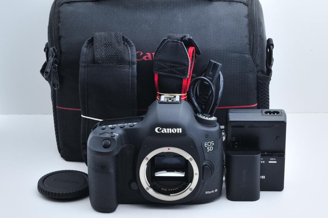 キャノン Canon Canon 5D Mark III ≪6400ショット≫