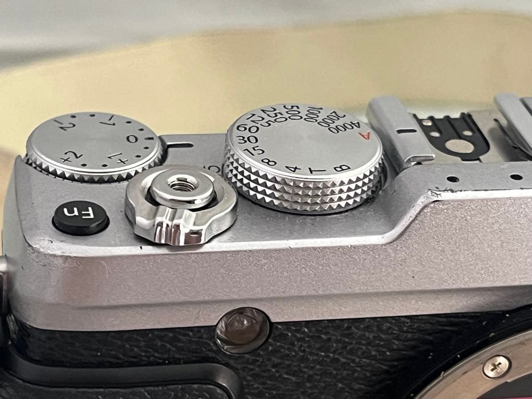 Tsuki富士フイルム　X-E1 カメラシルバー　16-50mmズーム