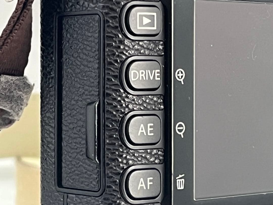 Tsuki富士フイルム　X-E1 カメラシルバー　16-50mmズーム