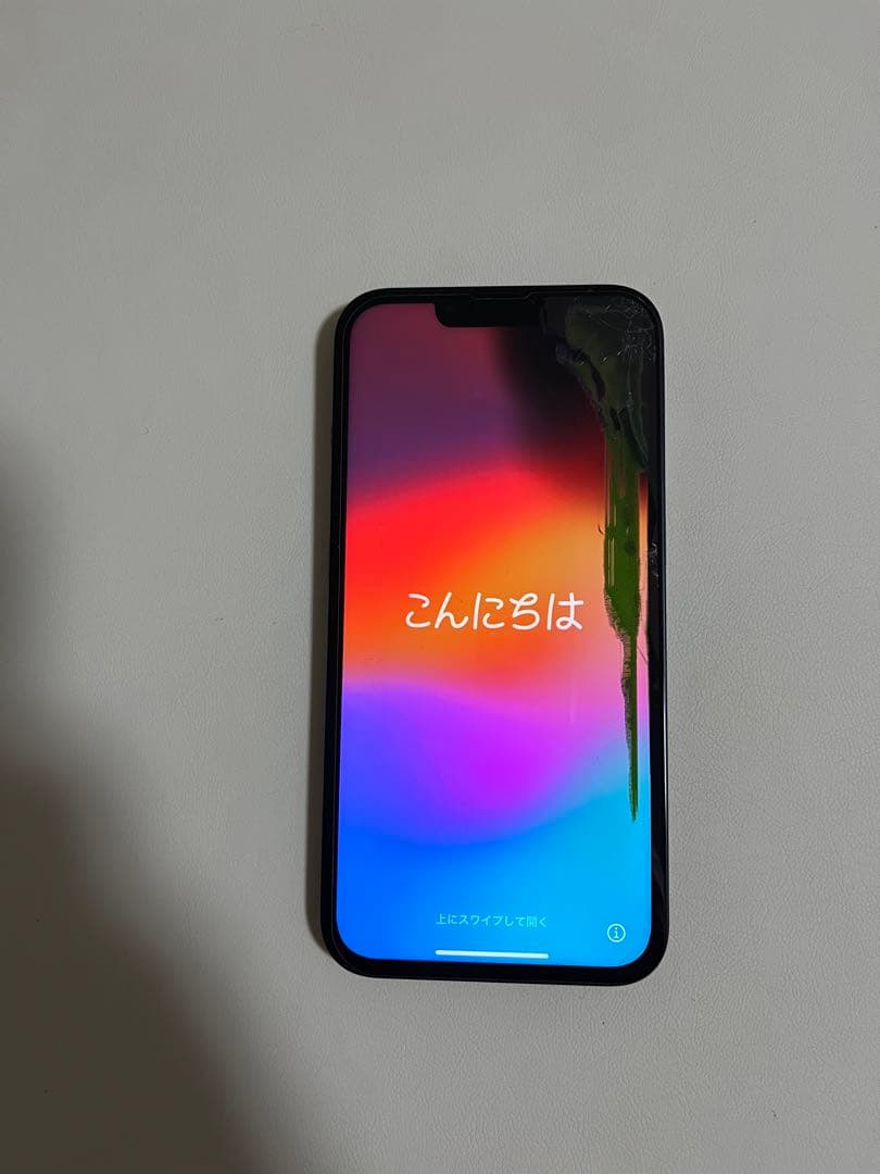 iPhone13 画面割れ、液晶漏れあり、非正規液晶修理品／バッテリー88％