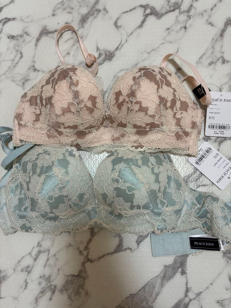 （新品タグ付き）ピーチジョン　 ナイスバディブラショーツ　2組セット