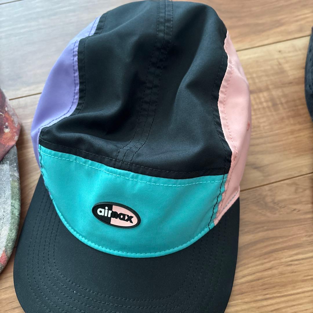 キャップ　supreme