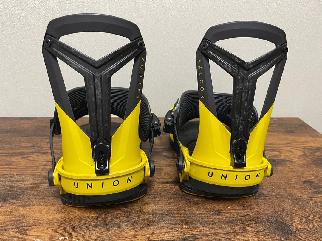 UNION FALCOR M スノーボードビンディング　ユニオン　トラビスライス