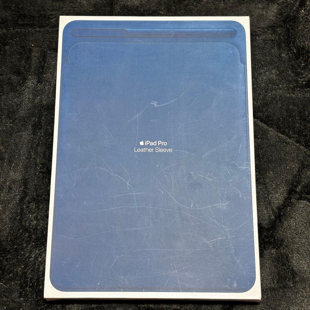 純正レザースリーブ iPad Pro 11 / Air / iPad A16