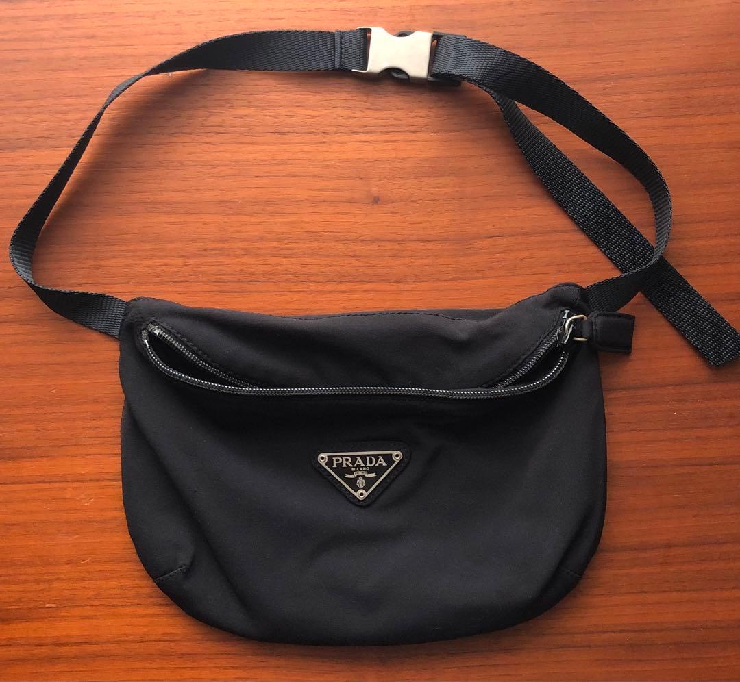 PRADA プラダ　ウェストポーチ　黒　中古