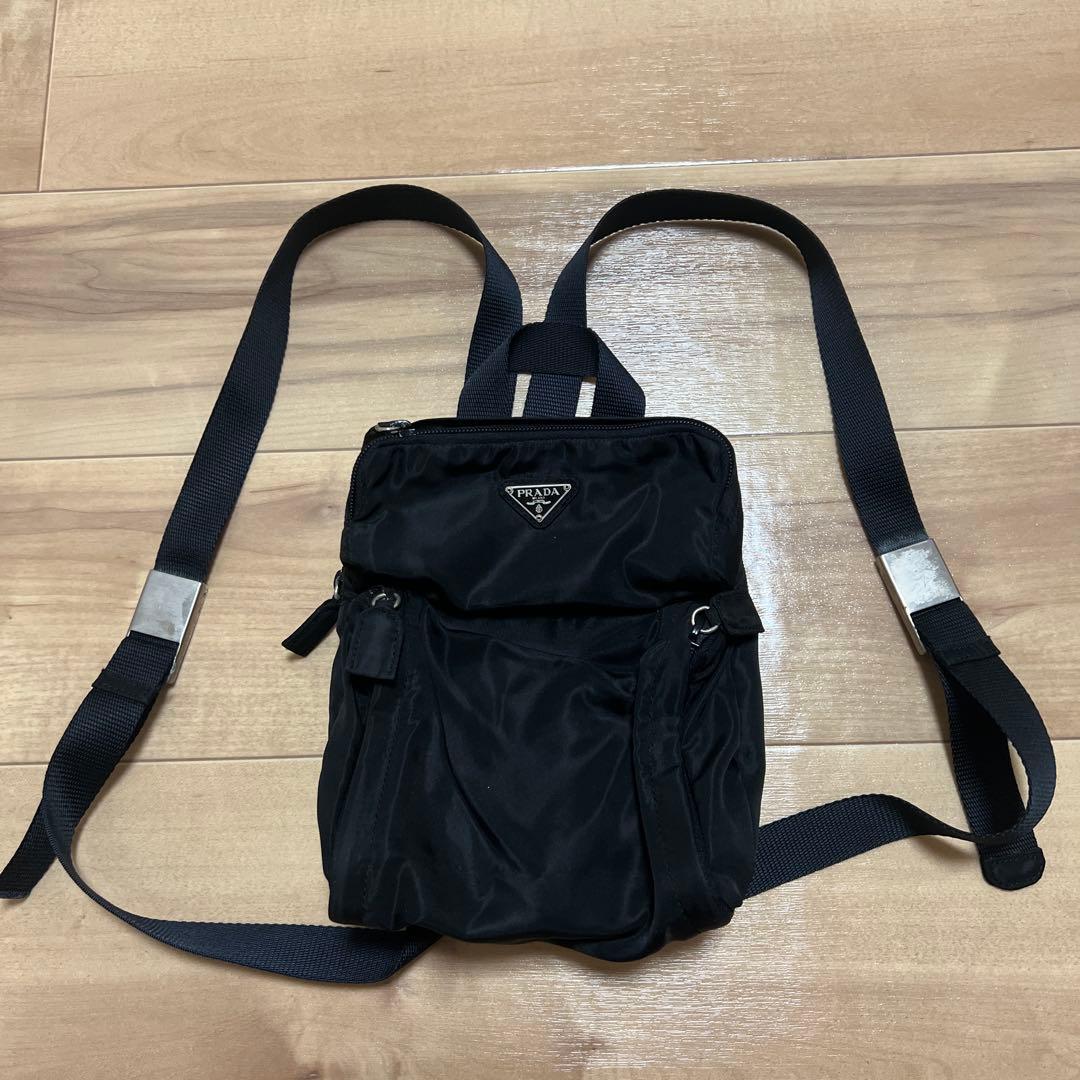 PRADA ブラック　リュック