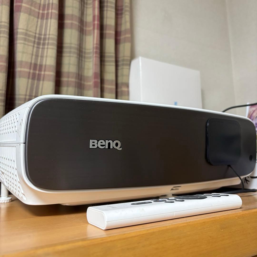 BENQ 4K プロジェクター 本体　HT3550i