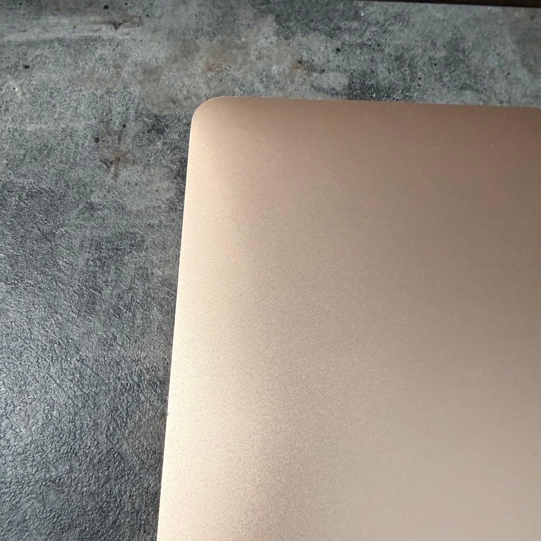 Apple MacBook ゴールド 本体 充電器付き