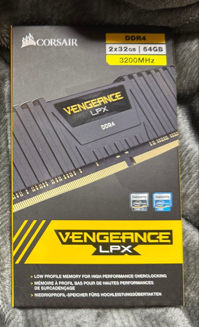 CORSAIR DDR4 VENGEANCE LPX 64GBキット