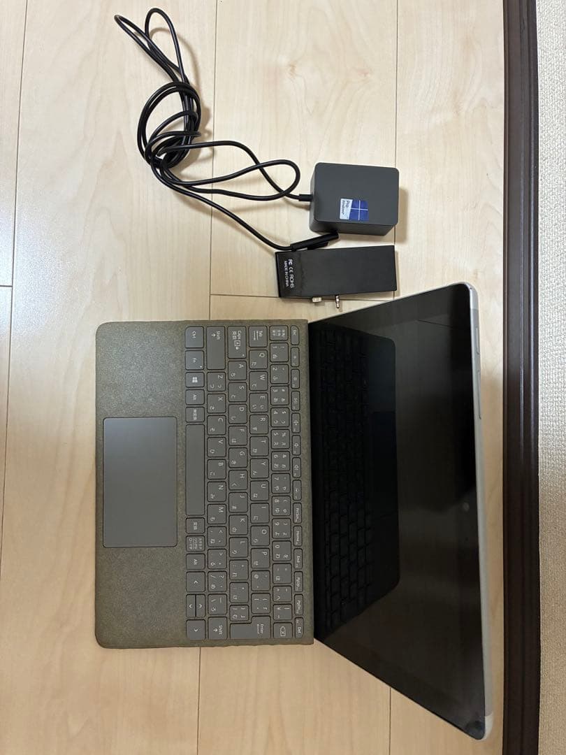 Microsoft Surface go 1824 128GB 本体