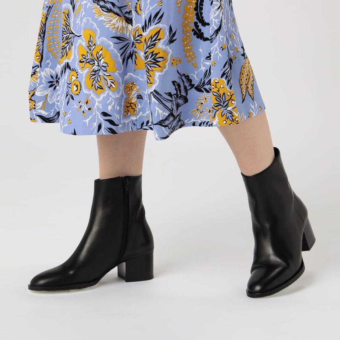 【未使用級】TOMORROWLAND チャンキーヒール ショートブーツ 37