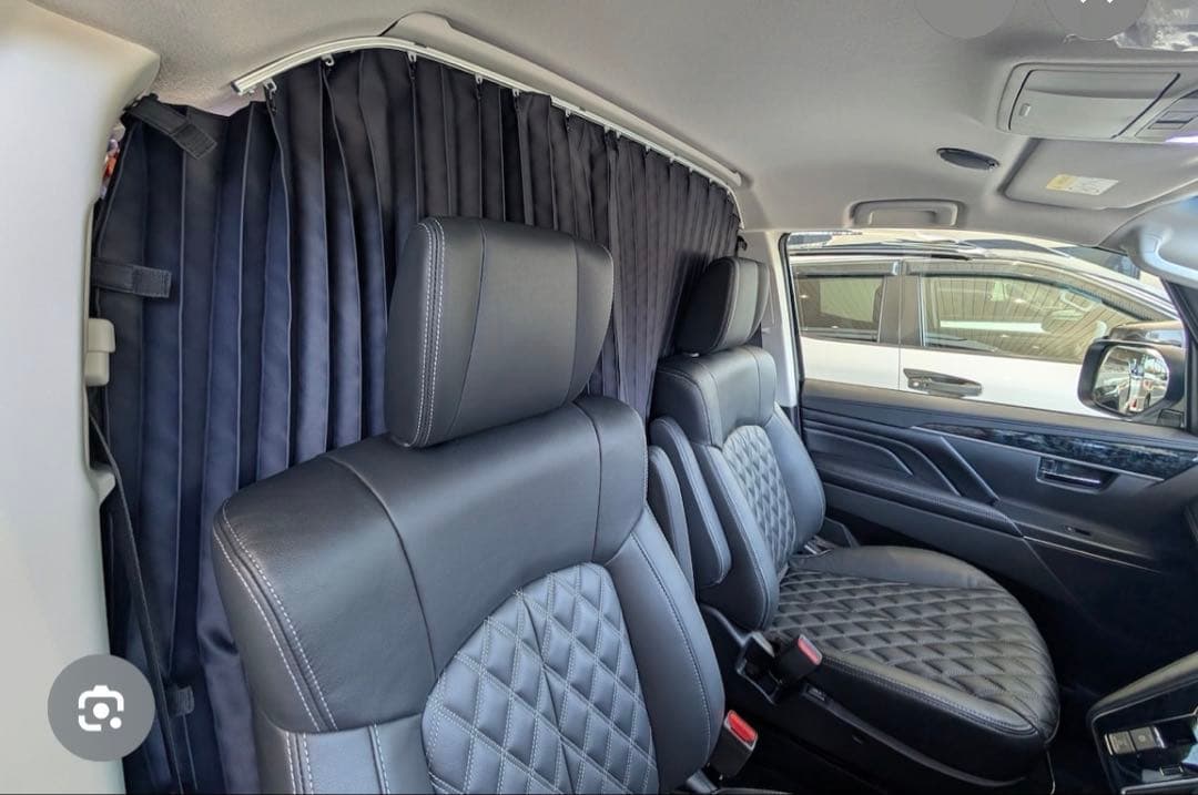 デリカd5 純正遮光パーテーションセンターカーテン、ヘッドライニングガーニッシュ