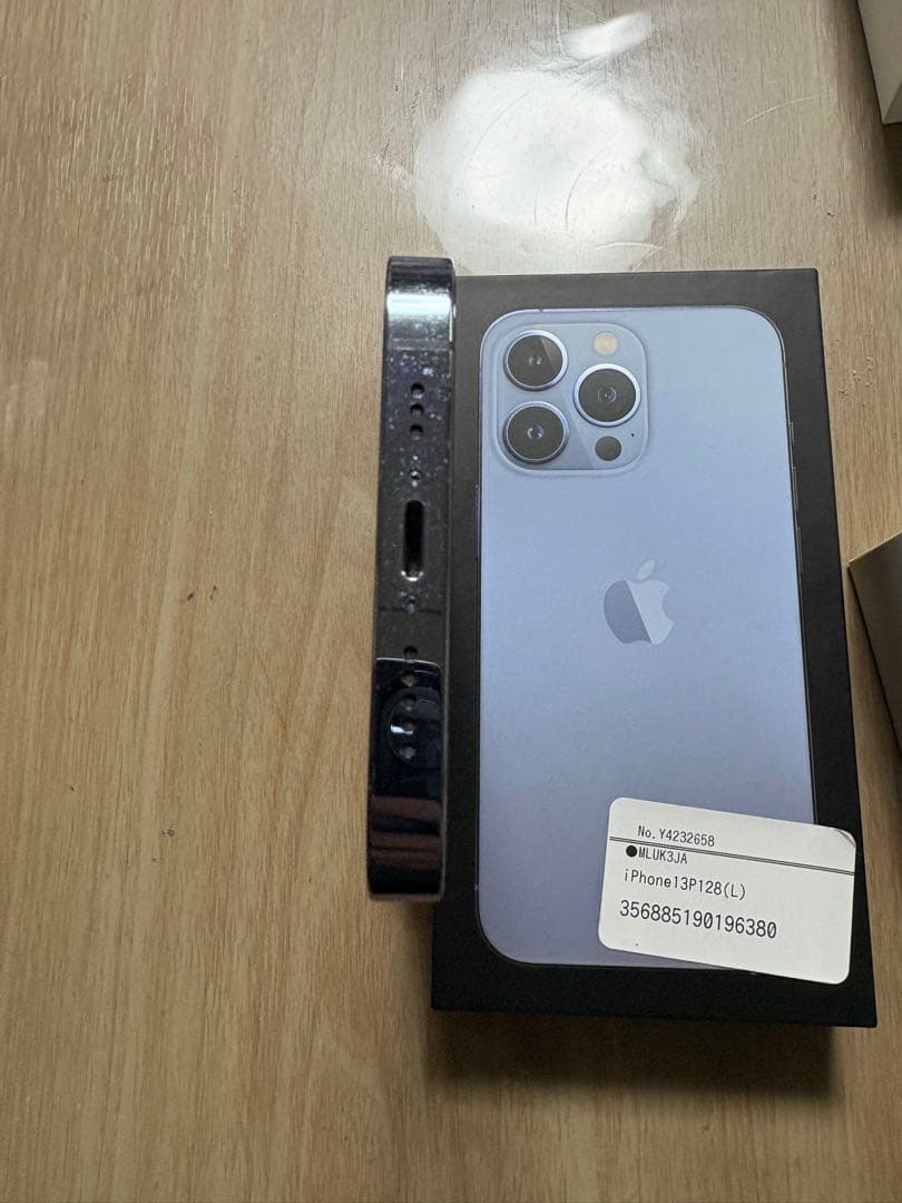 テ*ケ様 Apple iPhone 13 Pro 本体 + AirPodspor