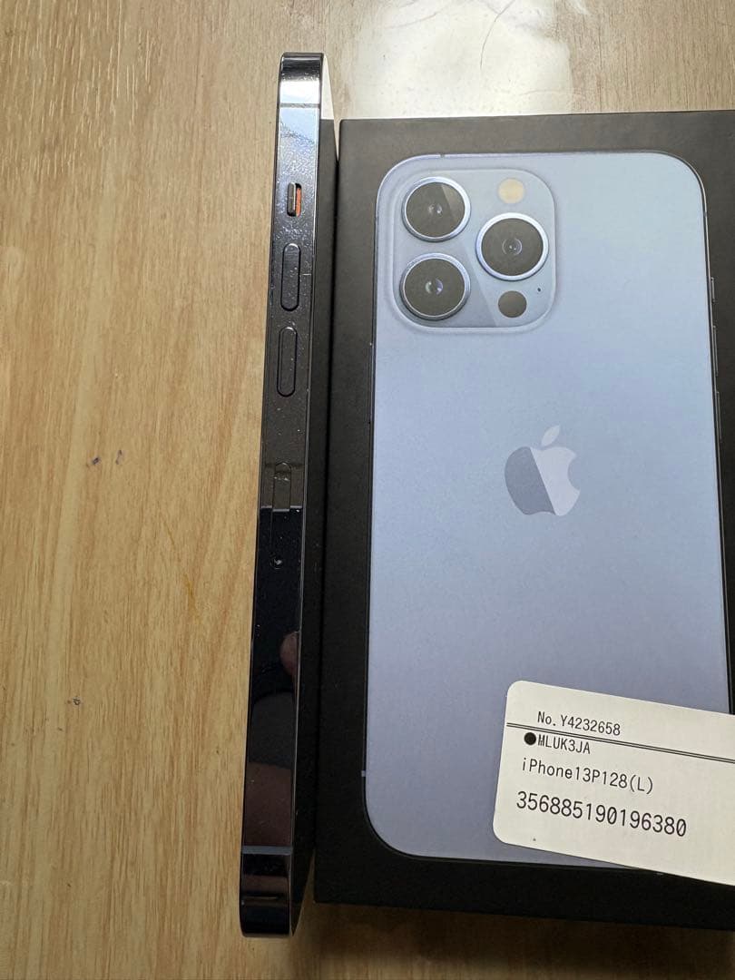 テ*ケ様 Apple iPhone 13 Pro 本体 + AirPodspor