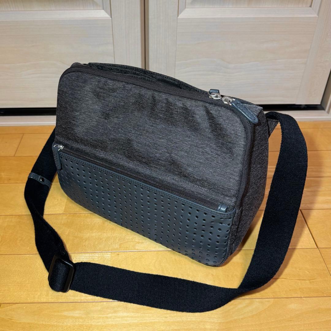 ひらくPCバックnano