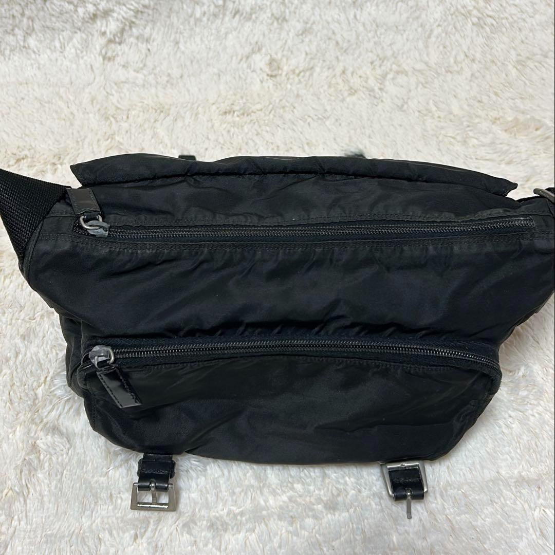 ✨️美品✨️ プラダ ショルダーバッグ メッセンジャー ナイロン 黒 白タグ