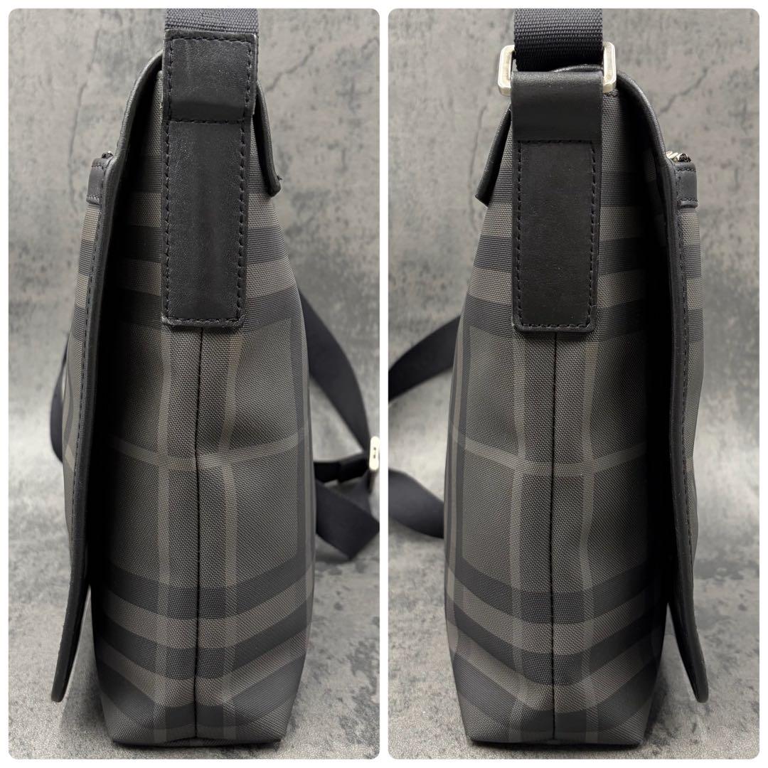 バーバリーロンドン メガチェック メッセンジャーバッグ レザー ナイロン 肩掛け