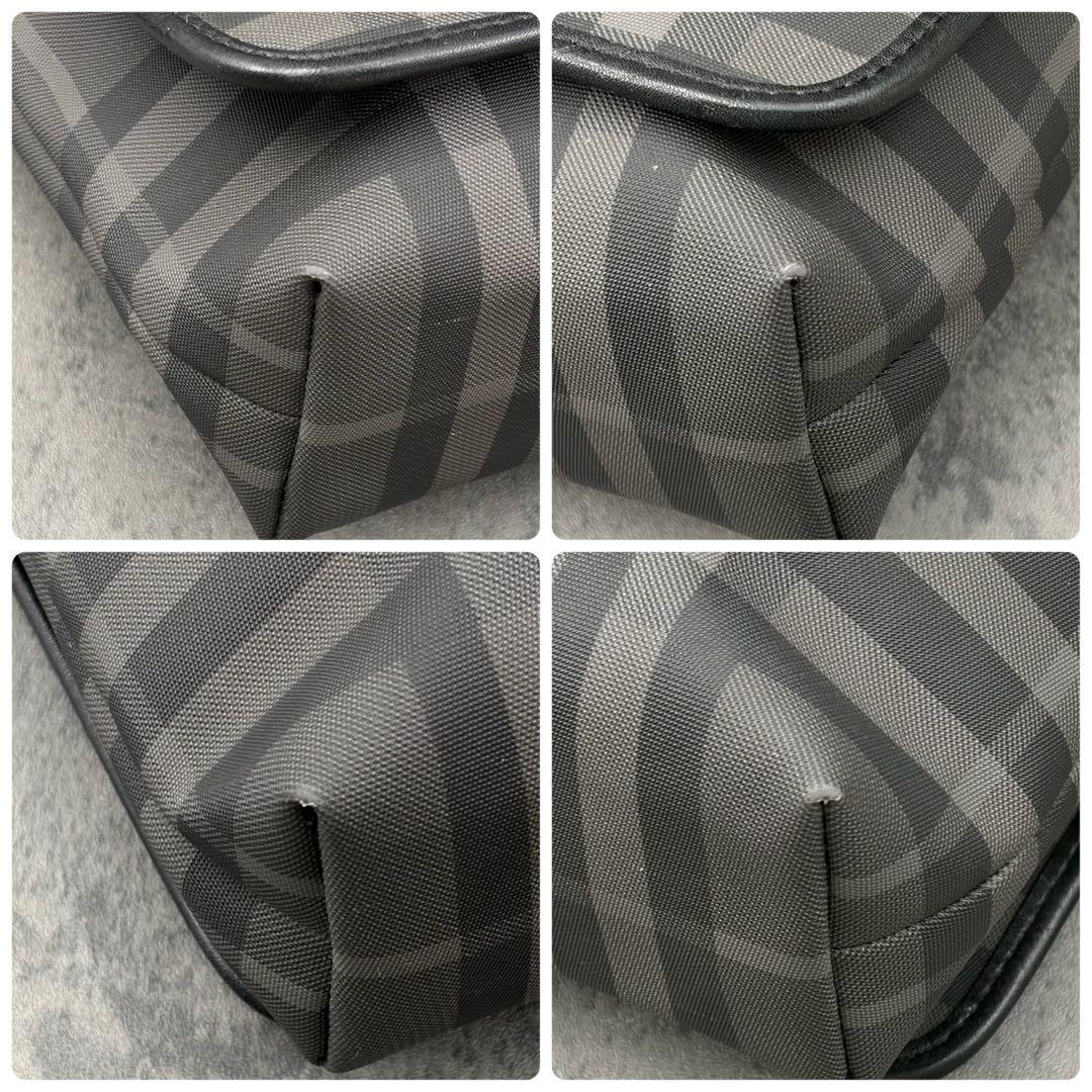 バーバリーロンドン メガチェック メッセンジャーバッグ レザー ナイロン 肩掛け