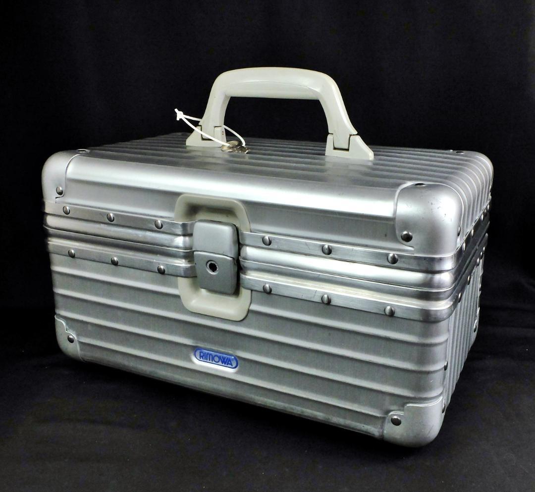 リモワ 946.38『OPAL/オパール』アルミビューティケース 17L 鍵付