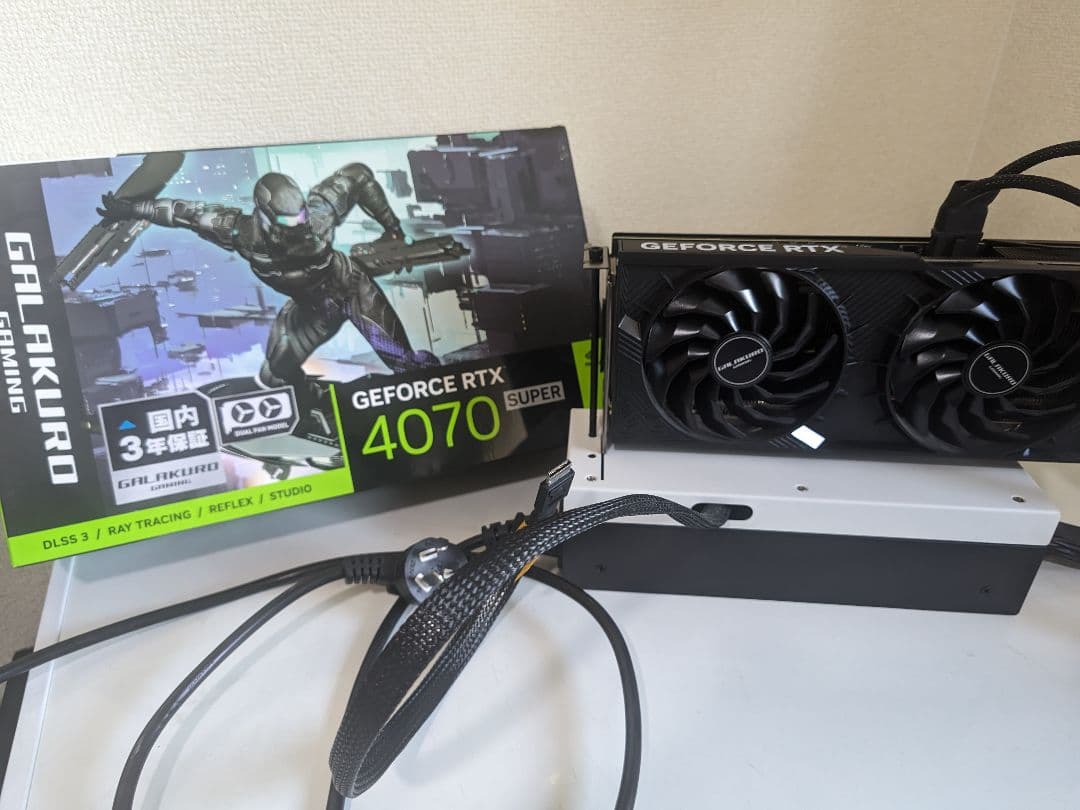 ​玄人志向RTX4070 SUPER+eGPUドック(Oculink) セット