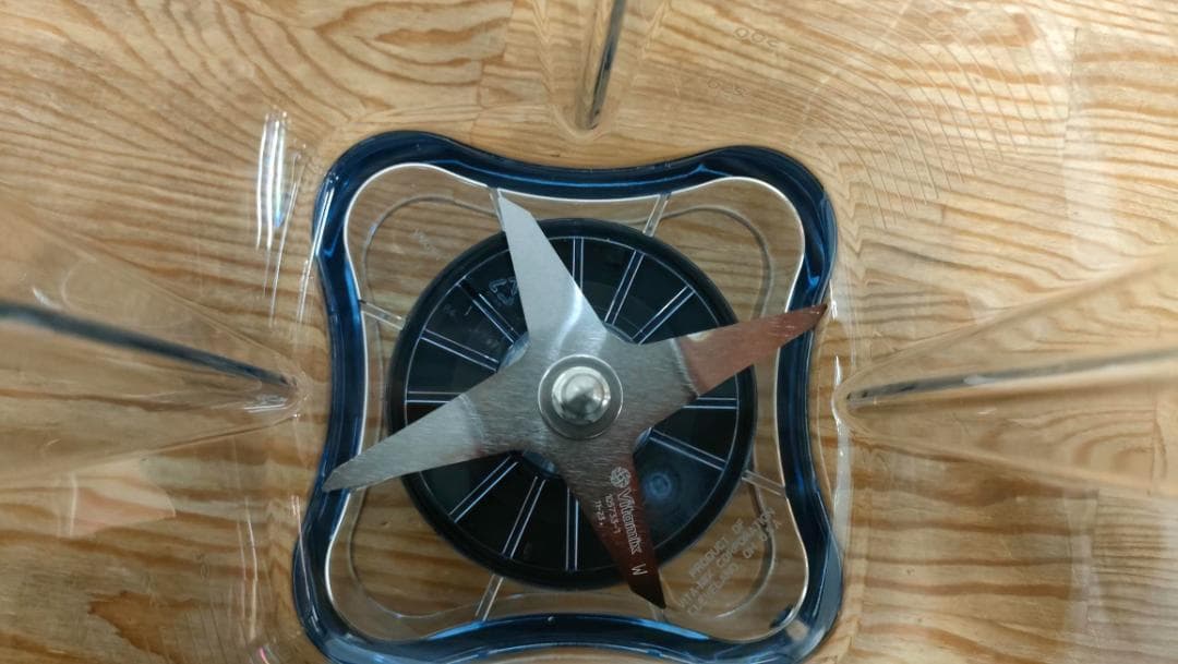 【目立った汚れなし】Vitamix E520 ホワイト　保証書あり　1615