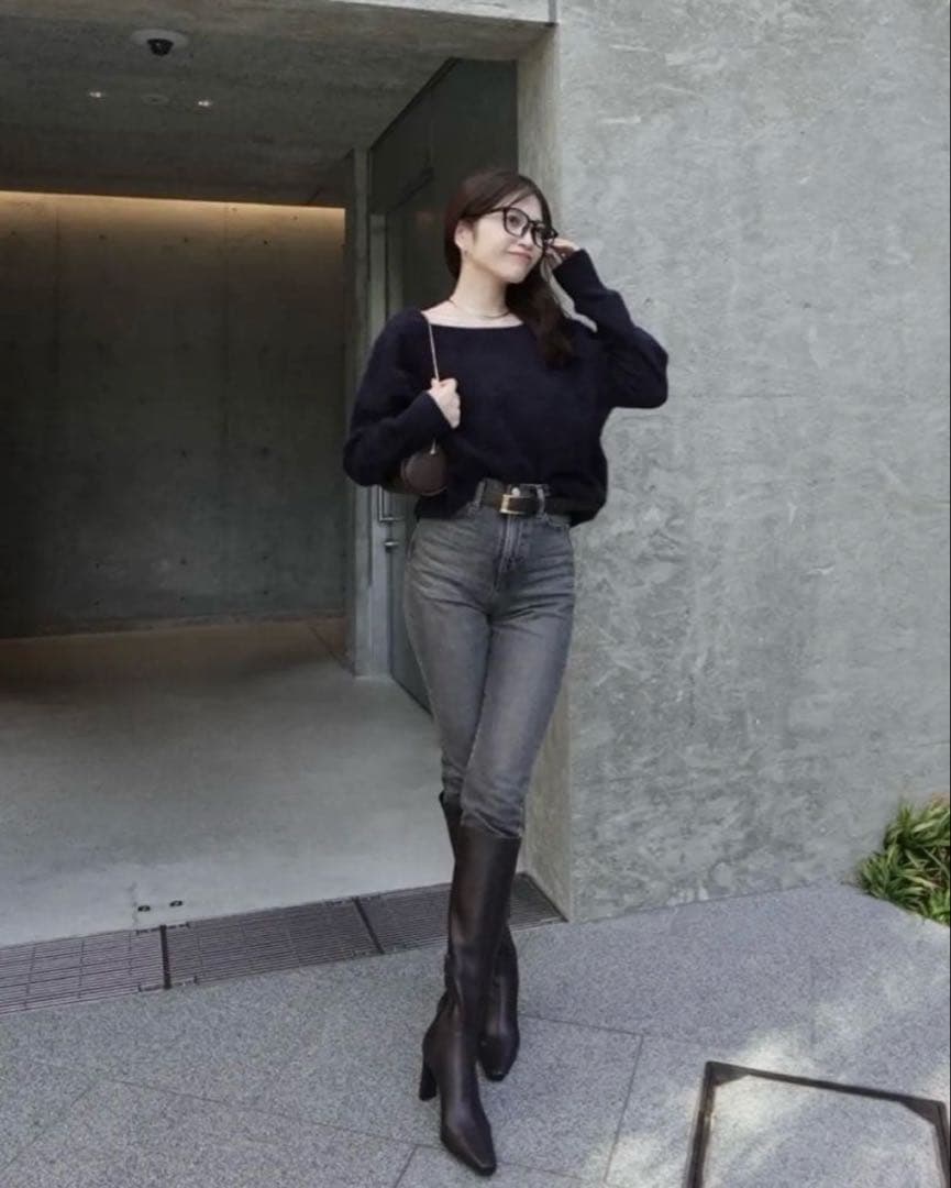 アニュアンス　スリムストレートデニム