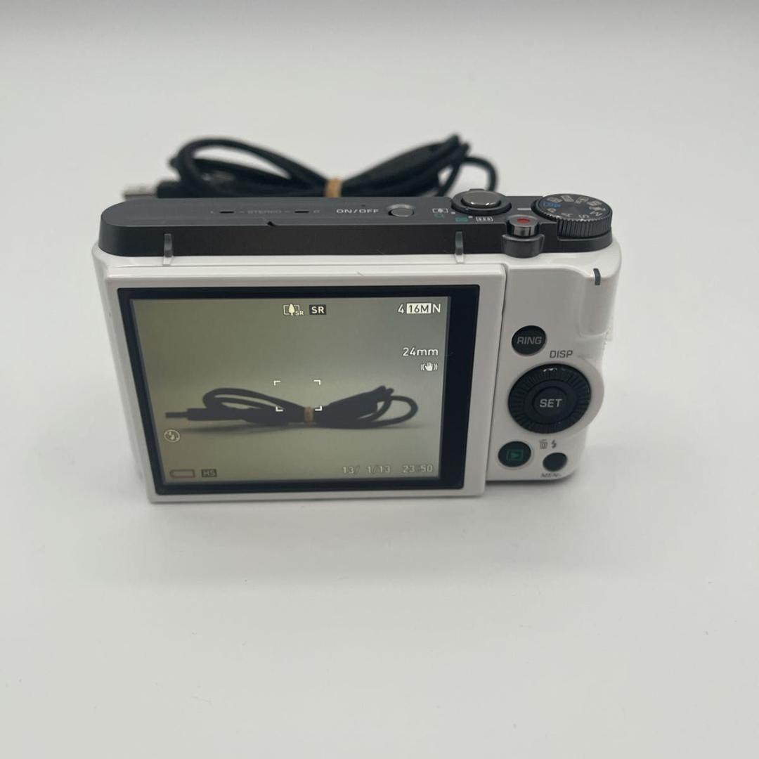 CASIO EX-ZR1100 ホワイト　コンデジ　カメラ カシオ EXILIM