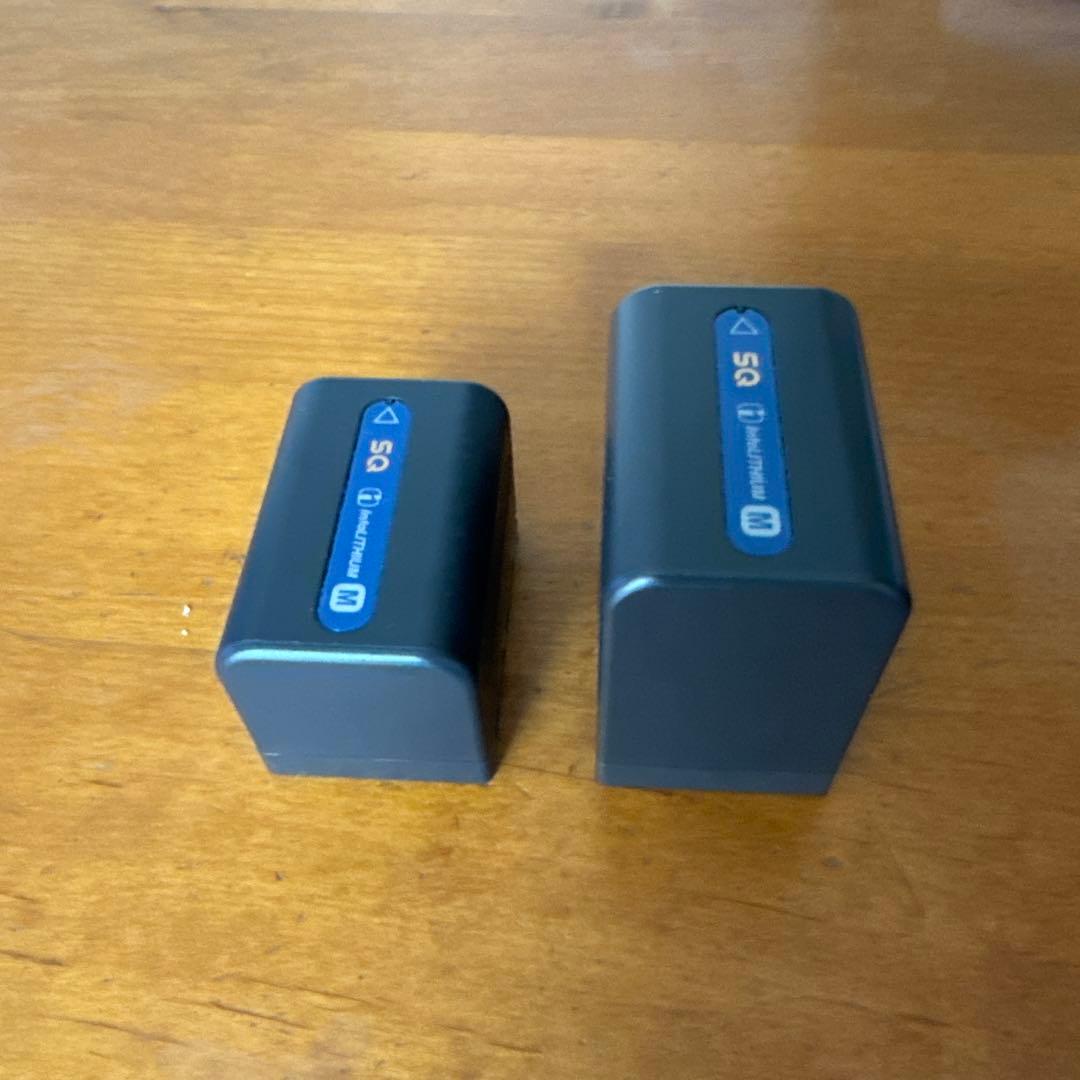 sony バッテリー　NP-QM70、NP-QM91