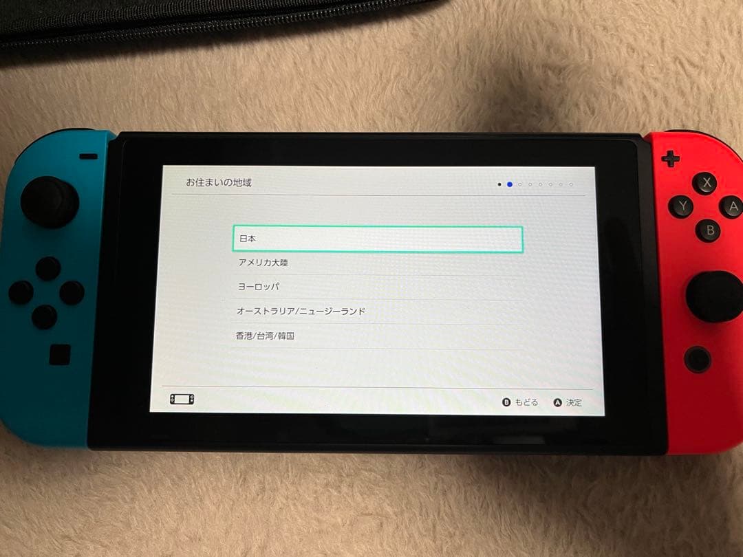 と*。様 Nintendo Switch スイッチ 本体 青/赤